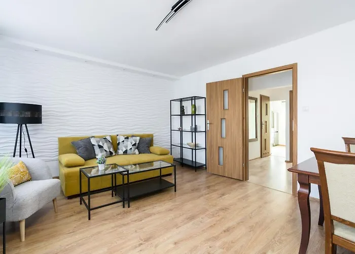 Dreamy Winiary Estate By Renters Apartament