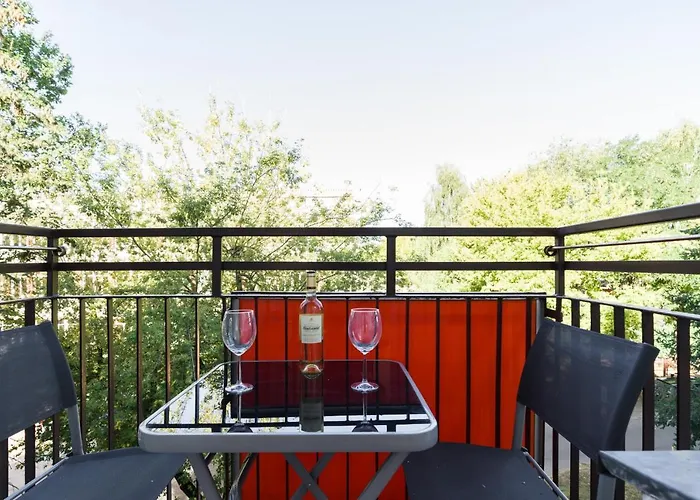 Dreamy Winiary Estate By Renters Poznan